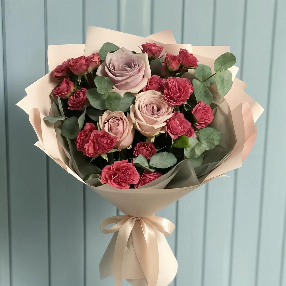 Букет цветов из: Гвоздики и Розы в Южном Краснодарского края