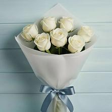 Букет 7 Белых роз Эдлесс Лав в Южном Краснодарского края