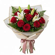 Букет цветов из:  Лилии и Розы в Южном Краснодарского края