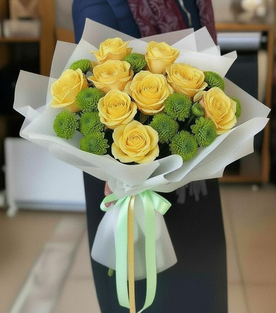 Букет цветов из: Хризантемы и Розы в Южном Краснодарского края