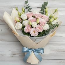 Букет цветов из:  Лизиантусы в Южном Краснодарского края