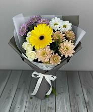 Букет цветов из:  Розы, Герберы и Хризантемы в Южном Краснодарского края