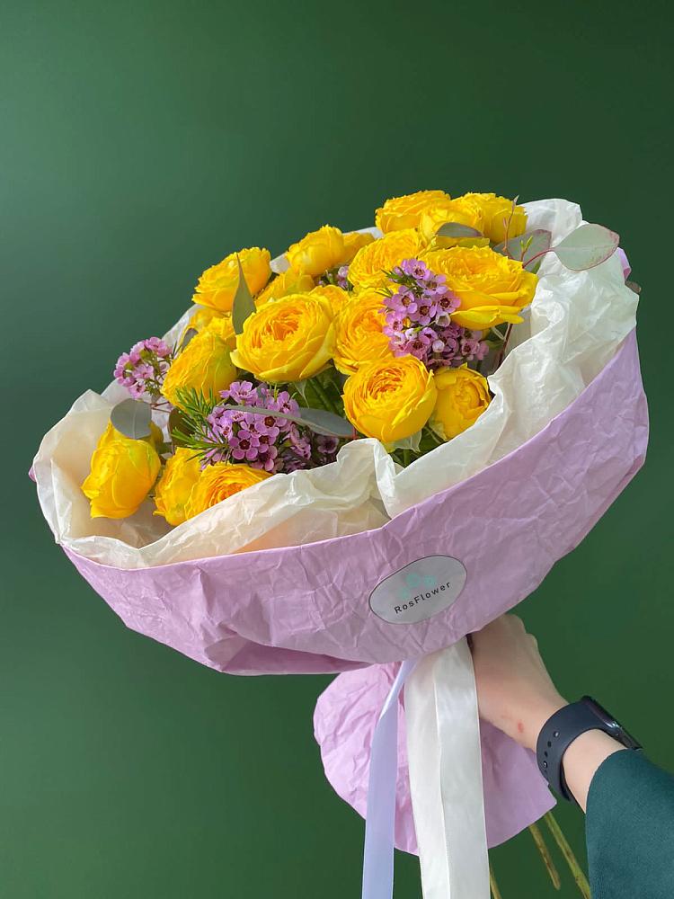 Кустовые желтые розы в Южном Краснодарского края Букет Кустовые желтые розы в Южном Краснодарского края