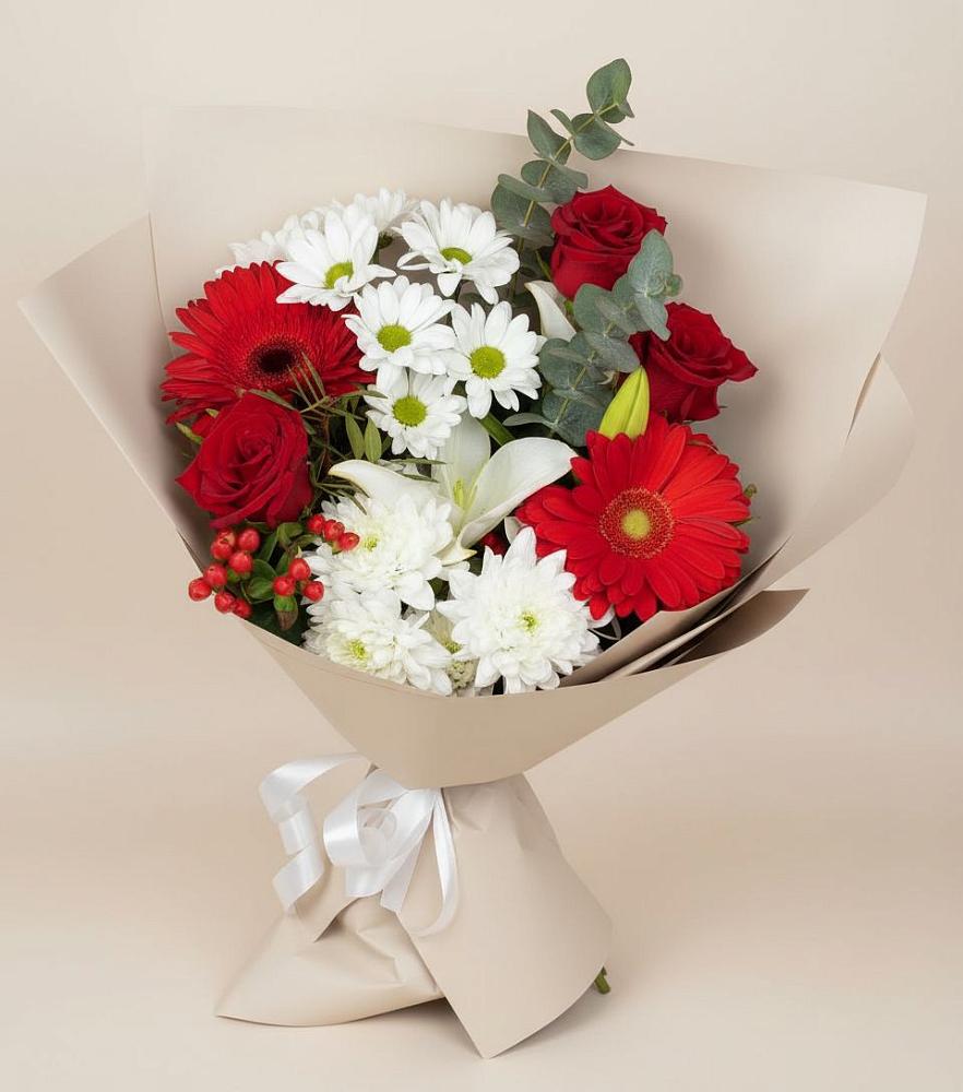 Букет цветов из: Розы, Хризантемы, Герберы и Лилии в Южном Краснодарского края