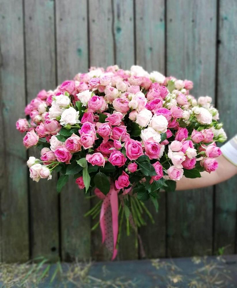 Букет Розовые кустовые розы Натали и Лав Лидия в Южном Краснодарского края