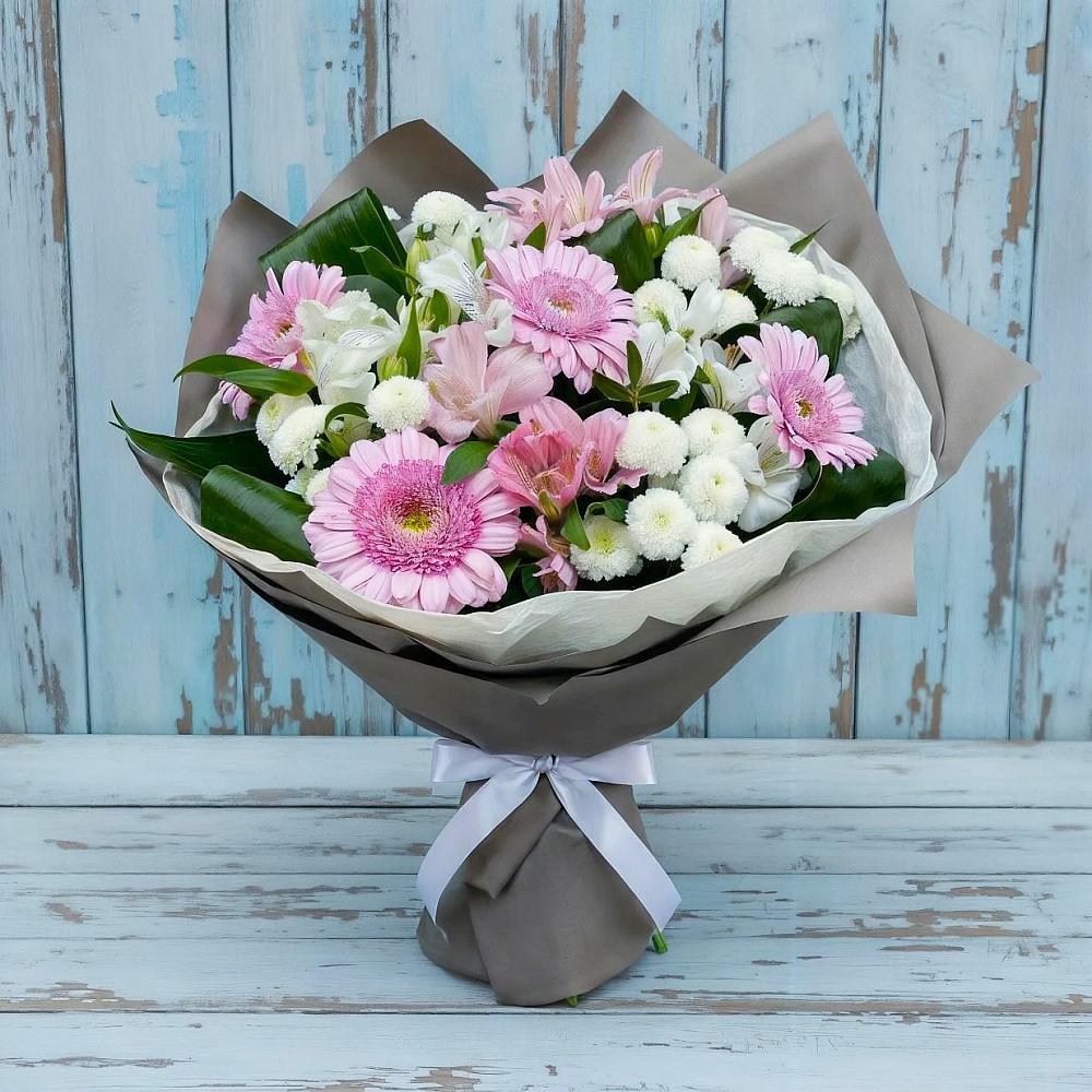 Букет цветов из: Герберы, Альстромерии и Хризантемы в Южном Краснодарского края
