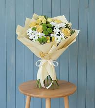 Букет цветов из:  Хризантемы и Розы в Южном Краснодарского края